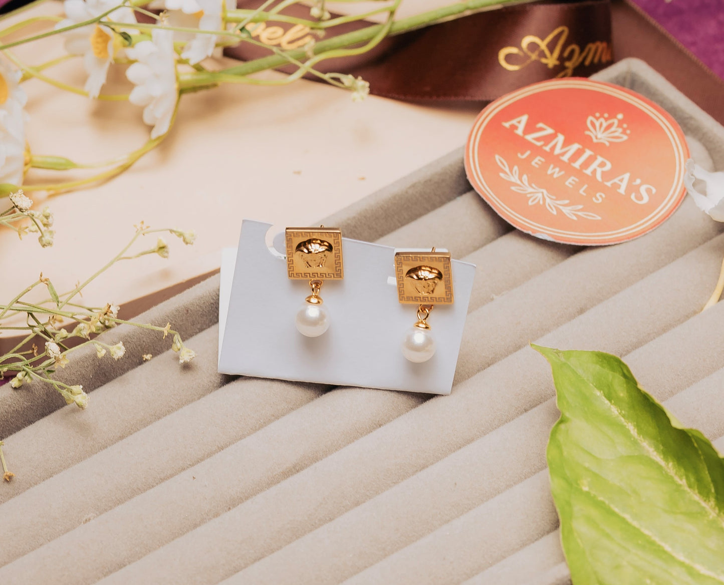 Hermès-Inspired Gold Stud Earrings with Pearl Drop – Stainless Steel