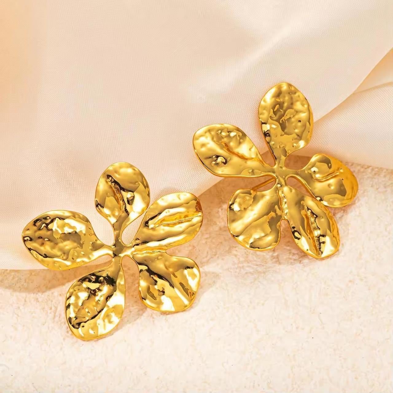 Twinkle Gold Star Studs