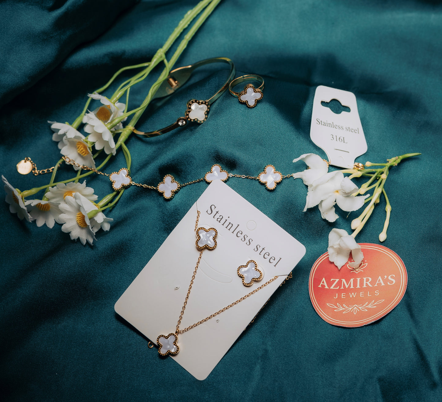 White Clover Jewelry Set – Necklace, Bracelet, Ring & Earrings | Stainless Steel