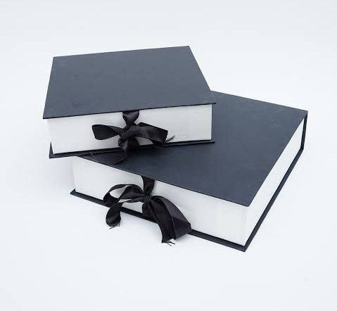 Customised Gift Box With Chocolates
