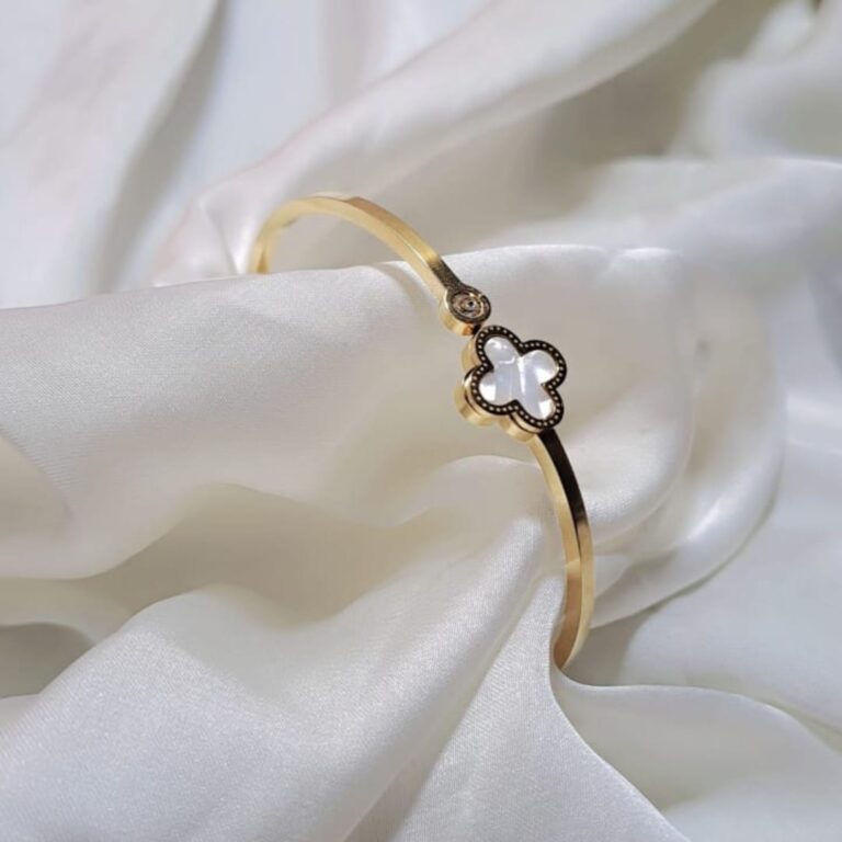 Luna Clover Cuff – White Enamel & Crystal Accent in Polished Gold